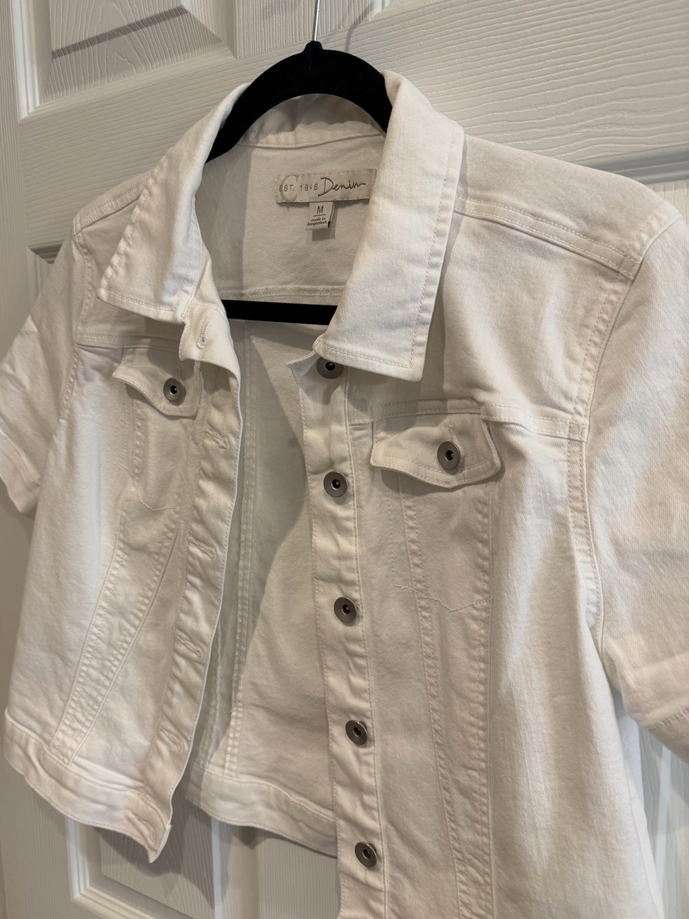 White Short Sleeve Button Down Denim Jacket - Picture 4 of 7